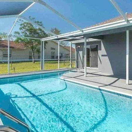 Manatee Oasis Weeki Wachee Family Fun Pool Home Spring Hill Exterior photo