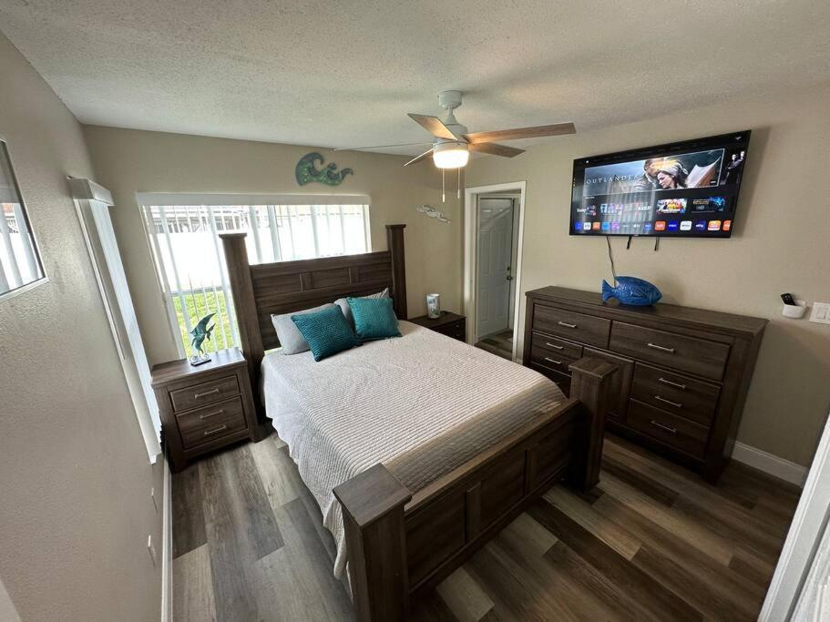Manatee Oasis Weeki Wachee Family Fun Pool Home Spring Hill Exterior photo