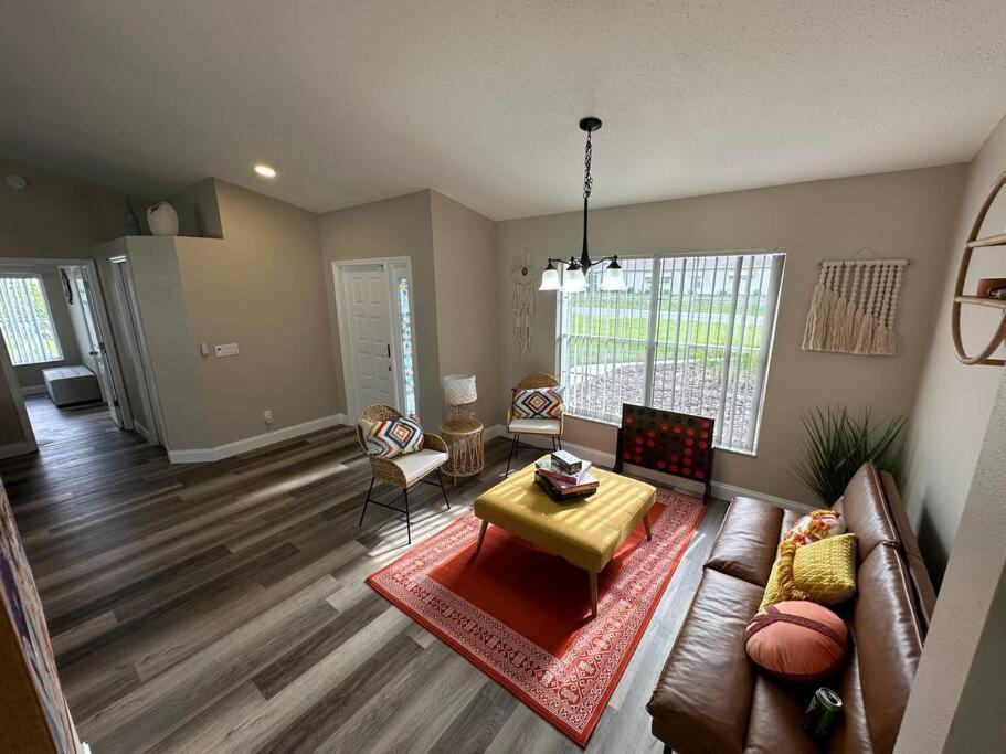 Manatee Oasis Weeki Wachee Family Fun Pool Home Spring Hill Exterior photo